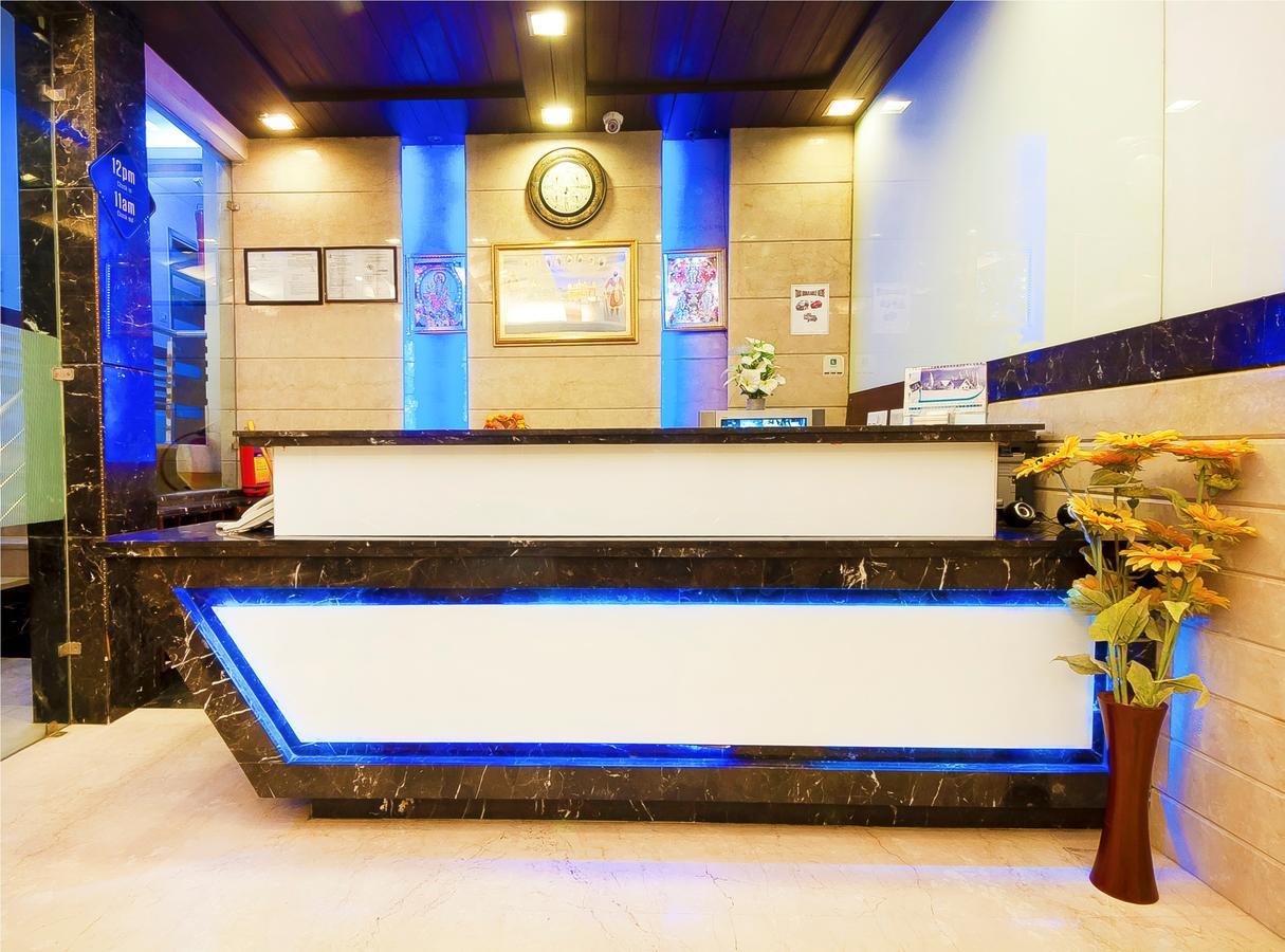Hotel Amaltas International - Delhi-16 New Delhi Bagian luar foto