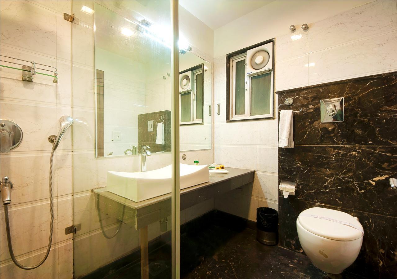 Hotel Amaltas International - Delhi-16 New Delhi Bagian luar foto