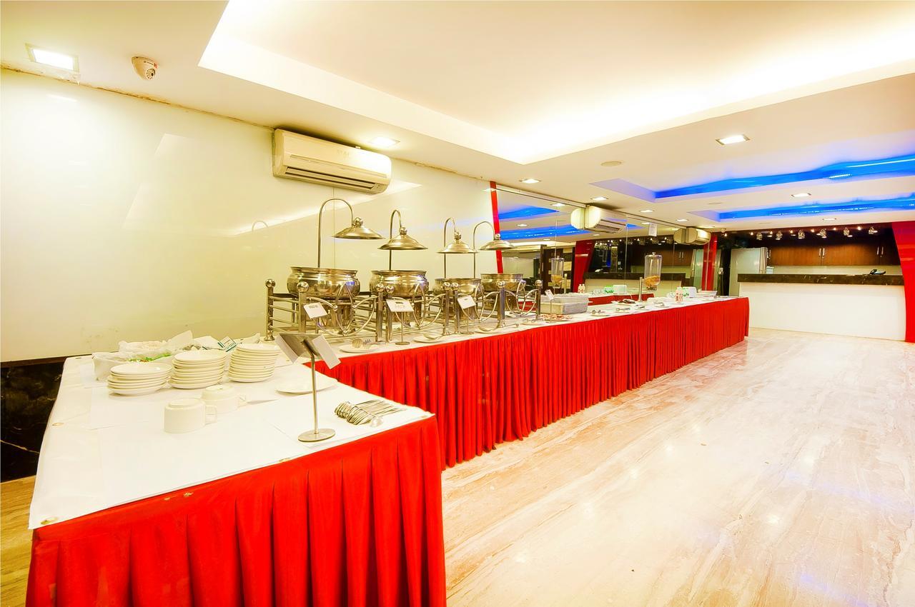Hotel Amaltas International - Delhi-16 New Delhi Bagian luar foto