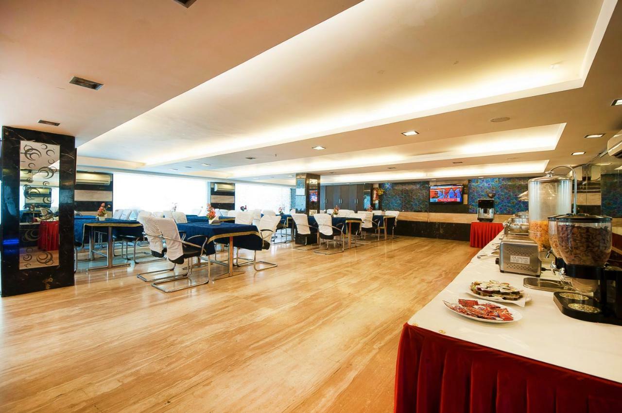Hotel Amaltas International - Delhi-16 New Delhi Bagian luar foto