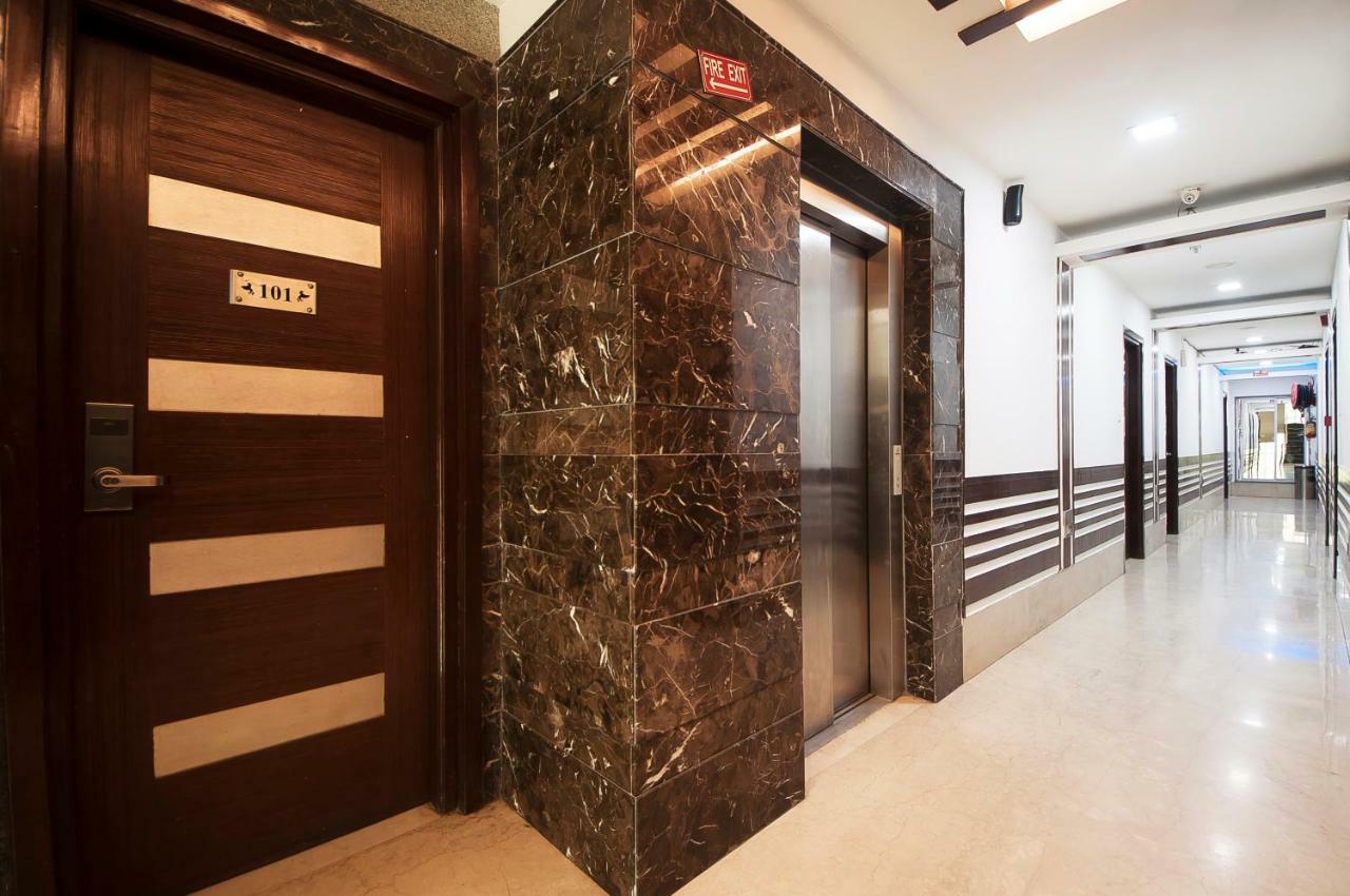 Hotel Amaltas International - Delhi-16 New Delhi Bagian luar foto